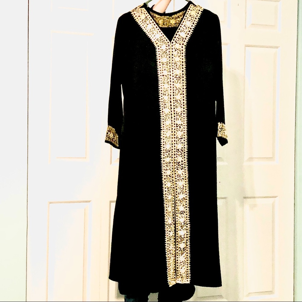 2 Piece Pakistani/Indian Long Kurta Salwar Black/Gold Dabka Embroidery
